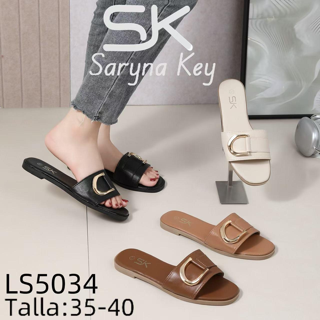 Sandalias Planas con Hebilla